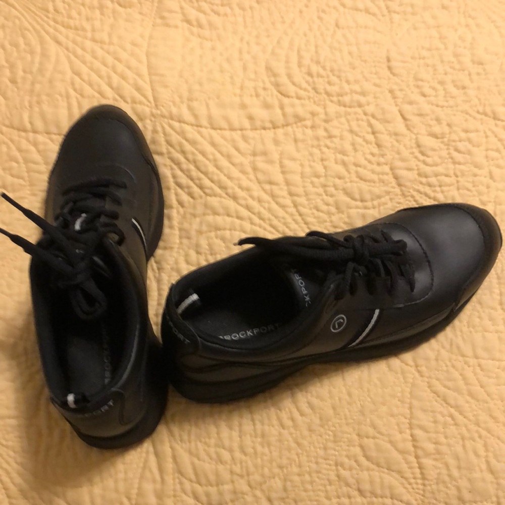 Women’s Rockport leather lace up walking shoe perfect condition, size 7 1/2 M